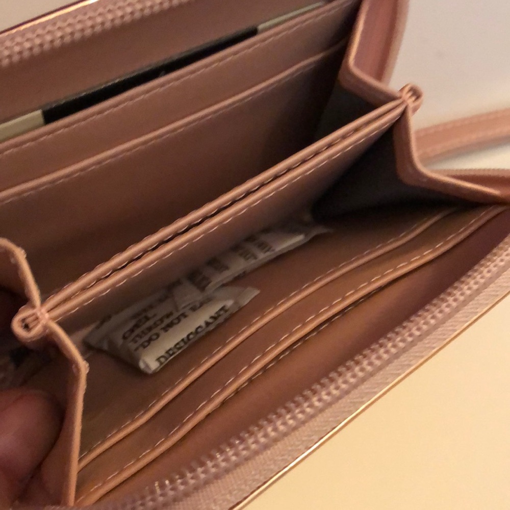 Fiorelli Spencer zip around liquid rose wallet - Picture 6 of 8